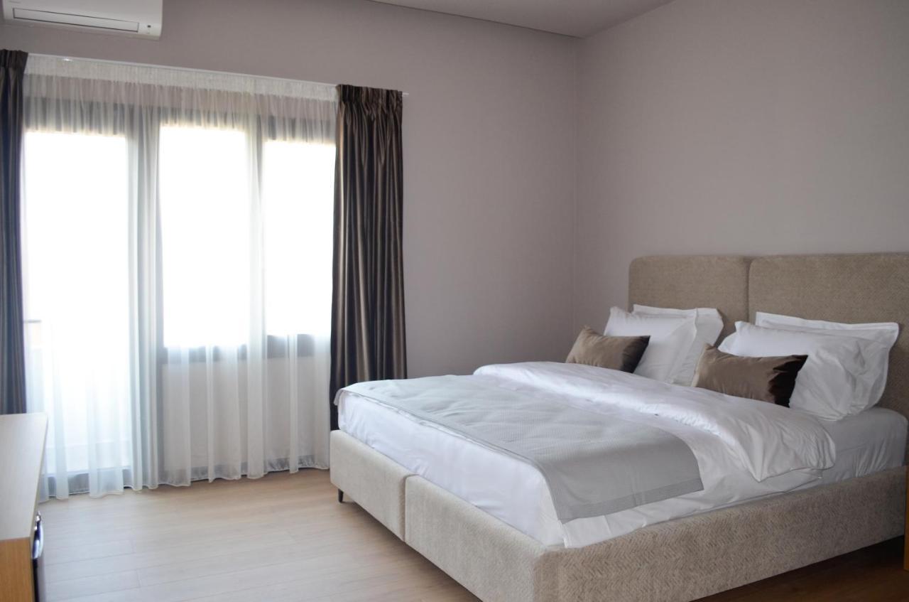 N'Peze Hotel Ljaknasi Buitenkant foto